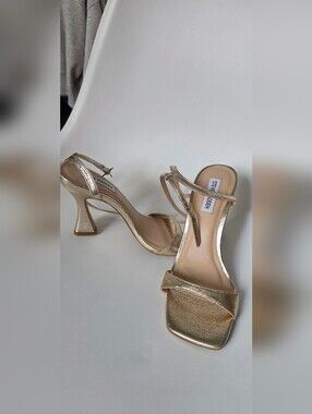 Steve Madden Gold Heels